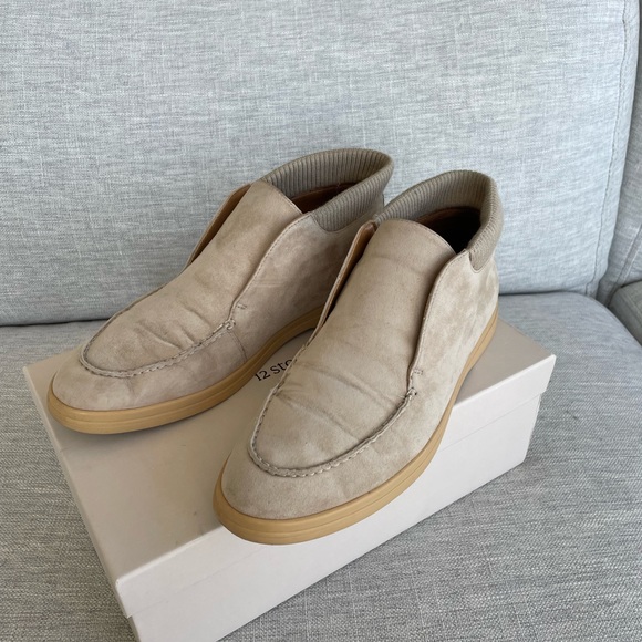 NIB- 12 Storeez beige suede loafers size 7 - Picture 7 of 12